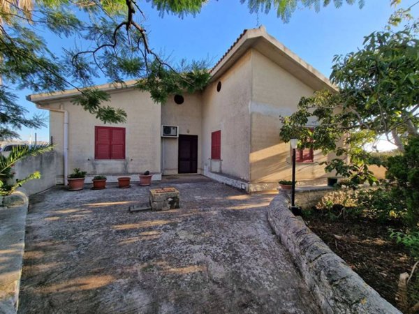casa indipendente in vendita a Modica in zona Sacro Cuore