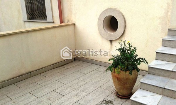 casa indipendente in vendita a Modica