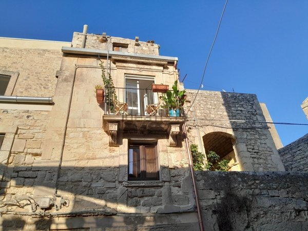 appartamento in vendita a Modica in zona Modica Alta