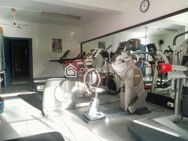 locale commerciale in vendita a Modica in zona Sacro Cuore