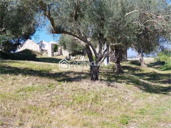 casa indipendente in vendita a Modica