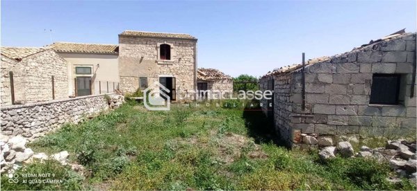 casale in vendita a Modica in zona Sacro Cuore
