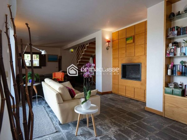 casa indipendente in vendita a Modica