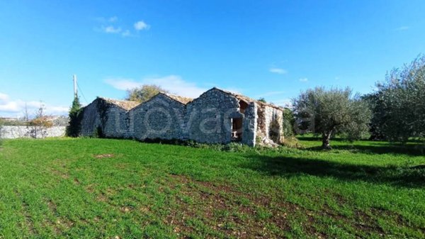 casa indipendente in vendita a Modica