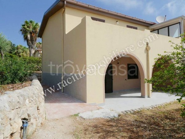 casa indipendente in vendita a Modica in zona Marina di Modica