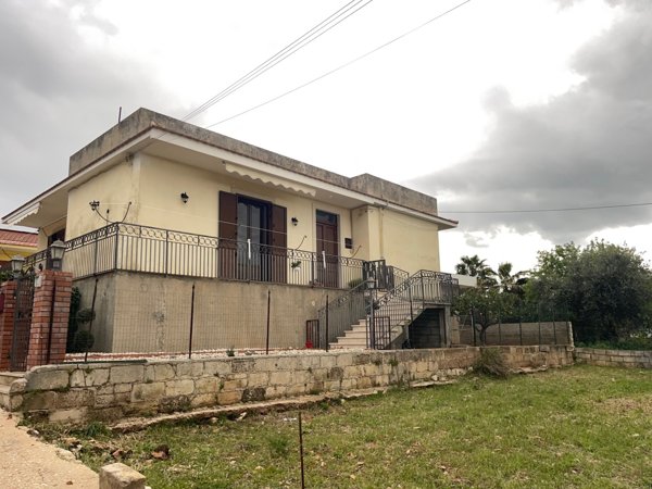 locale di sgombero in vendita a Modica in zona Modica Bassa