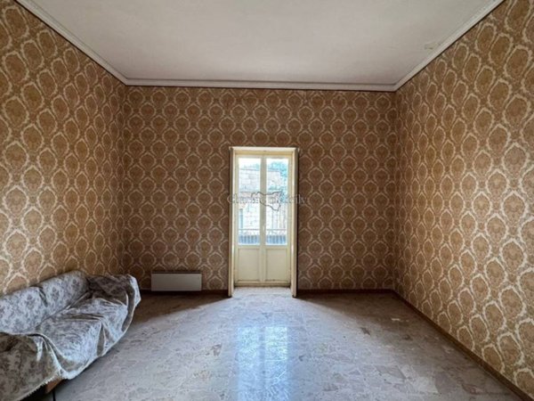 casa indipendente in vendita a Modica in zona Modica Alta