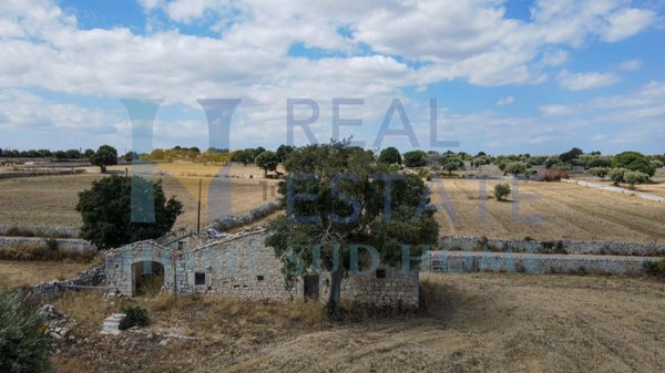 casa indipendente in vendita a Modica