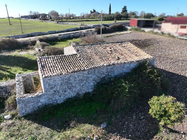 casa indipendente in vendita a Modica in zona Frigintini