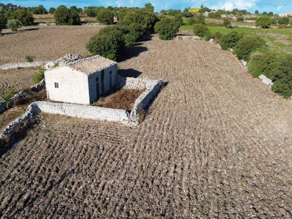 casa indipendente in vendita a Modica in zona Modica Alta