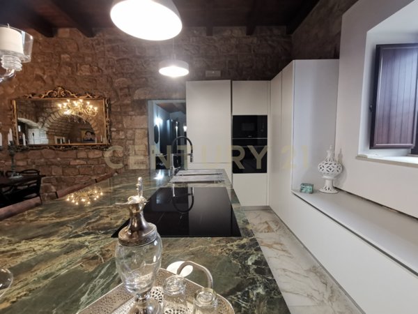 casa indipendente in vendita a Modica