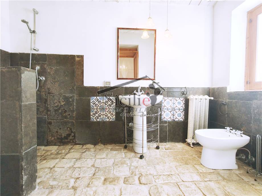 casa indipendente in vendita a Modica in zona Zappulla