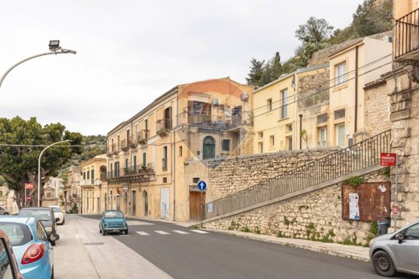 appartamento in vendita a Modica in zona Modica Bassa