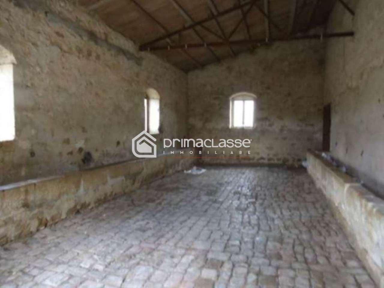 casa indipendente in vendita a Modica