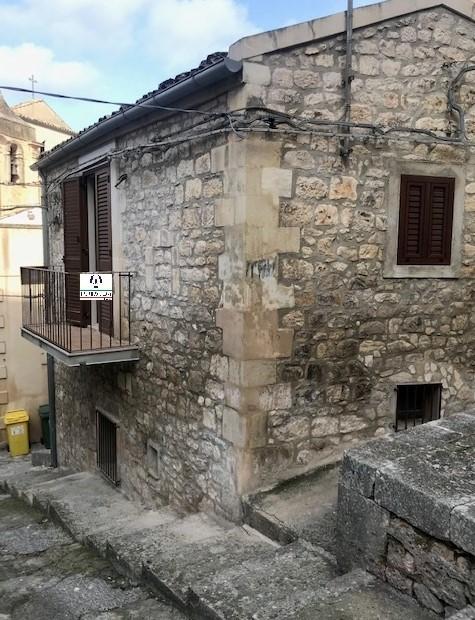 appartamento in vendita a Modica in zona Modica Bassa