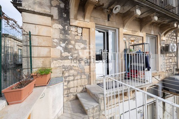 appartamento in vendita a Modica in zona Modica Alta