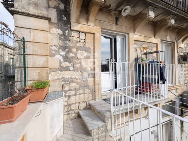 appartamento in vendita a Modica in zona Modica Alta