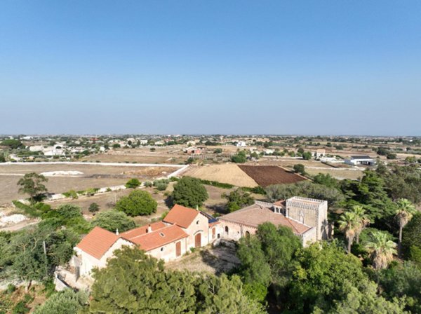 casa indipendente in vendita a Modica