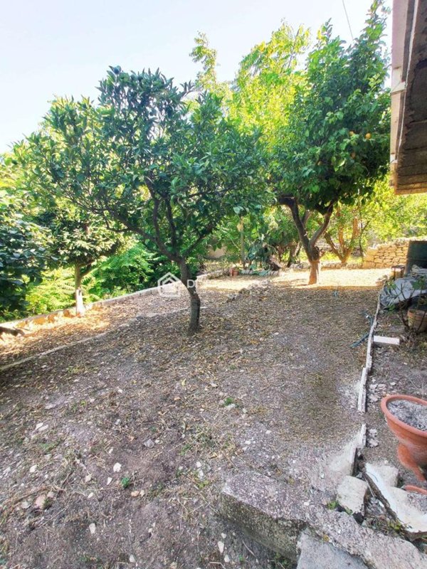 casa indipendente in vendita a Modica in zona Modica Alta