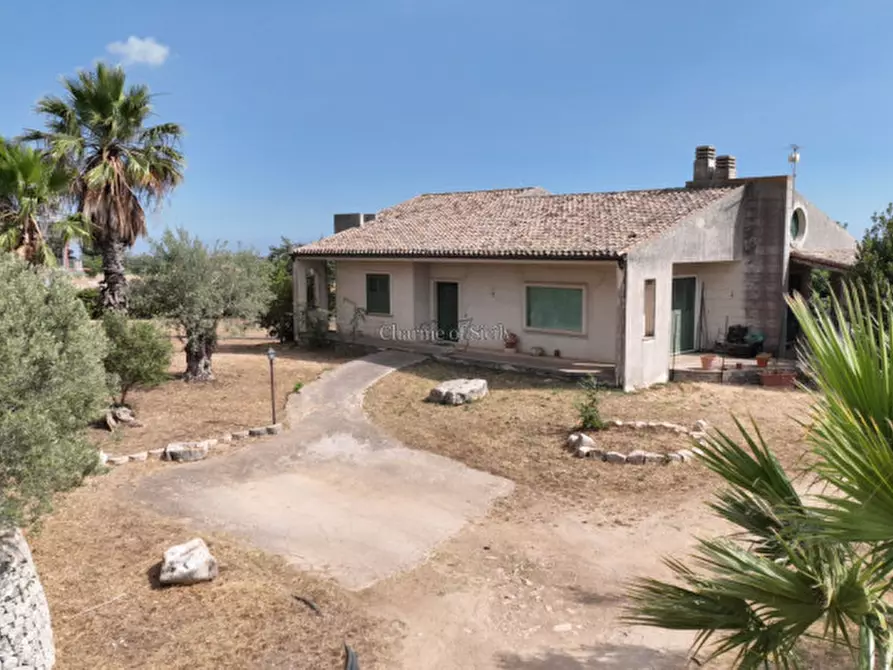 casa indipendente in vendita a Modica