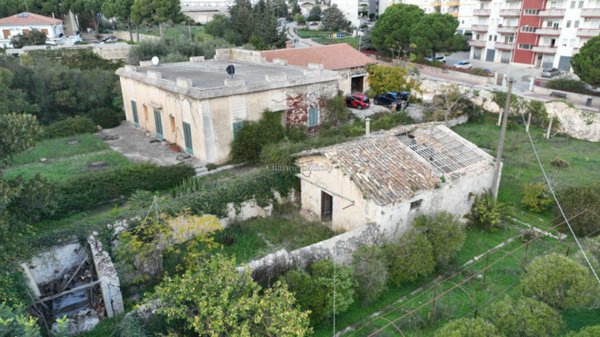 casa indipendente in vendita a Modica in zona Sacro Cuore