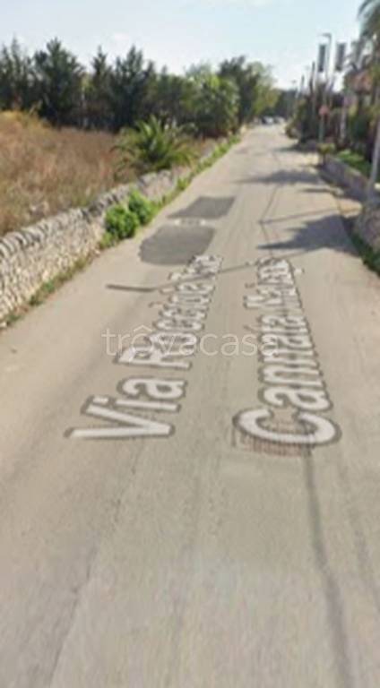 casa indipendente in vendita a Modica