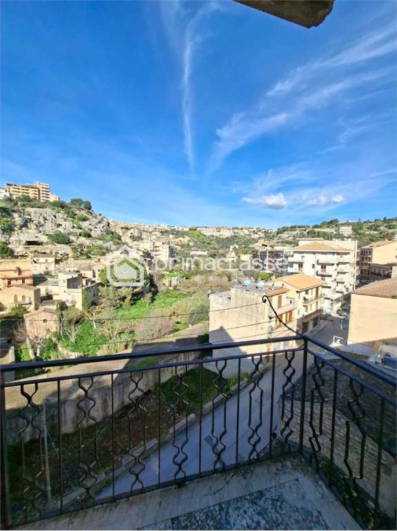 appartamento in vendita a Modica in zona Modica Bassa