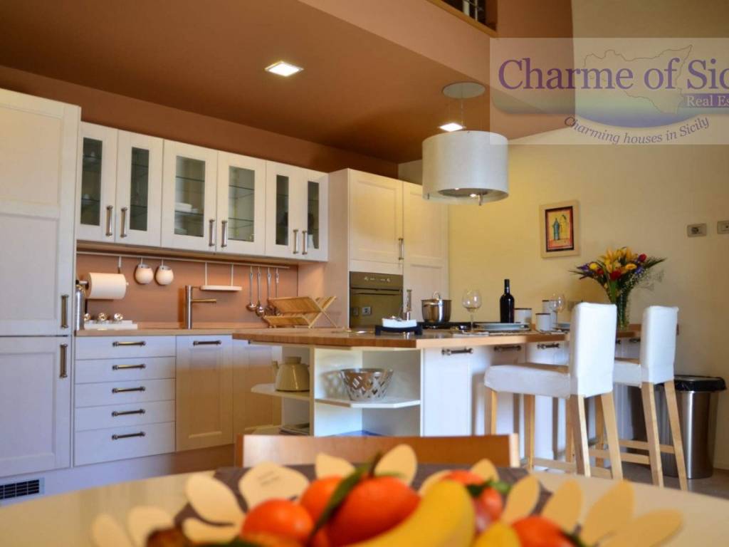 casa indipendente in vendita a Modica