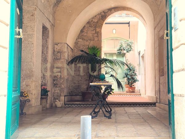 casa indipendente in vendita a Modica in zona Modica Bassa