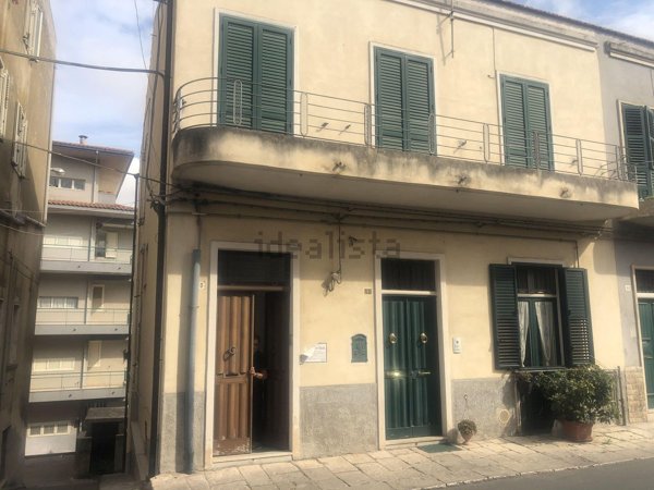 casa indipendente in vendita a Modica in zona Modica Alta