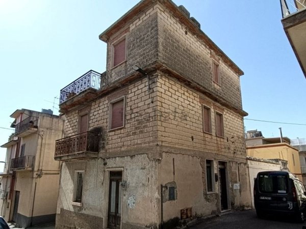 casa indipendente in vendita a Modica in zona Modica Alta