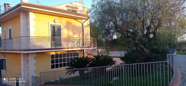 casa indipendente in vendita a Modica in zona Sacro Cuore
