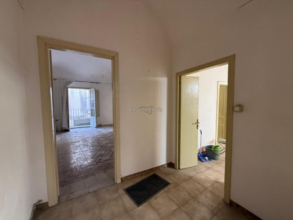 casa indipendente in vendita a Modica in zona Modica Bassa
