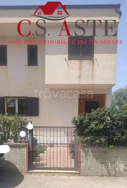 casa indipendente in vendita a Modica