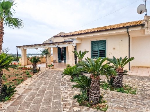 casa indipendente in vendita a Modica in zona Marina di Modica