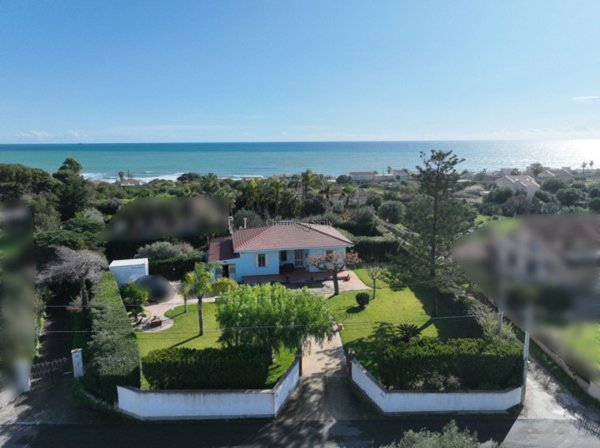 casa indipendente in vendita a Modica in zona Marina di Modica