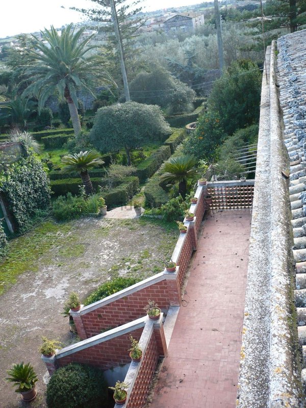 casa indipendente in vendita a Modica