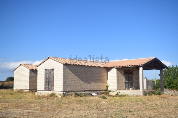 casa indipendente in vendita a Modica