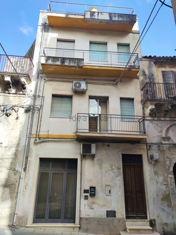 casa indipendente in vendita a Modica in zona Modica Alta