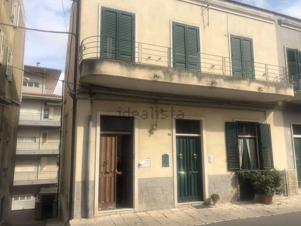 casa indipendente in vendita a Modica in zona Modica Alta