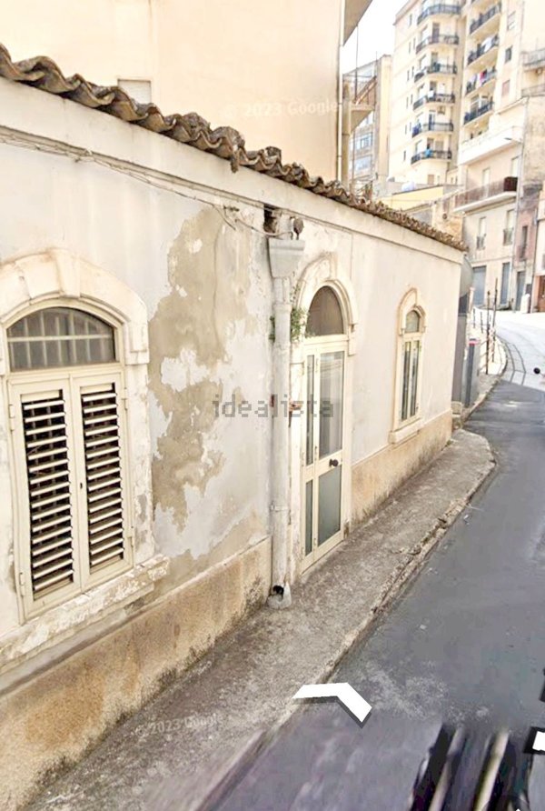 casa indipendente in vendita a Modica in zona Modica Alta