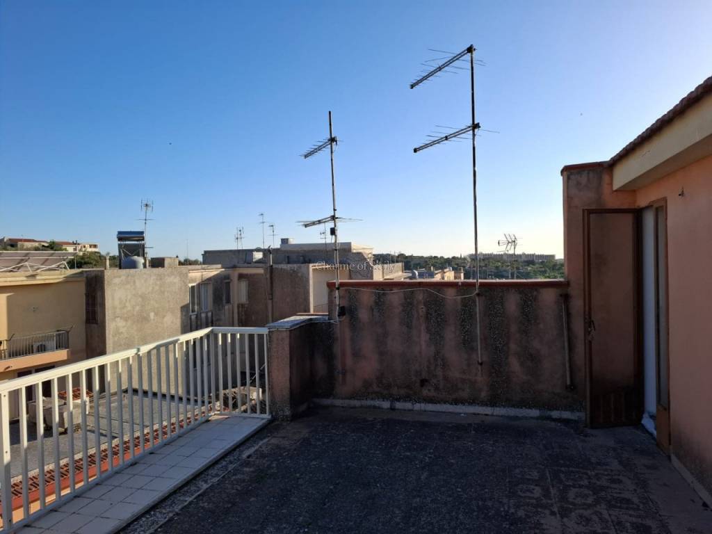 appartamento in vendita a Modica in zona Modica Alta