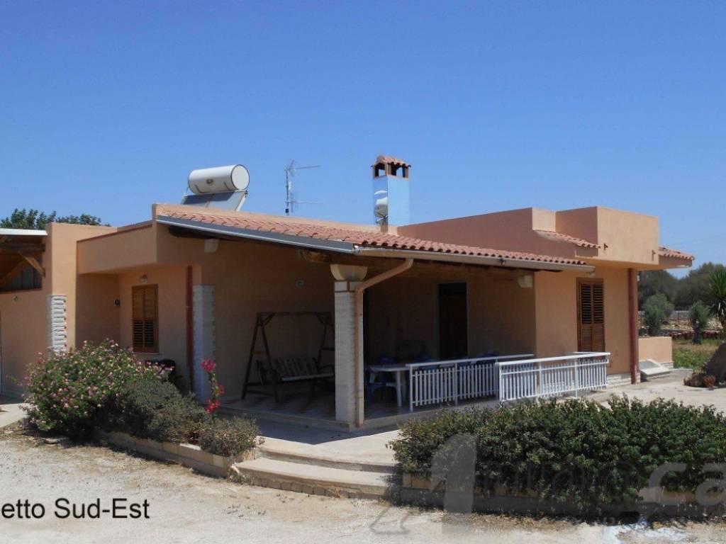 casa indipendente in vendita a Modica