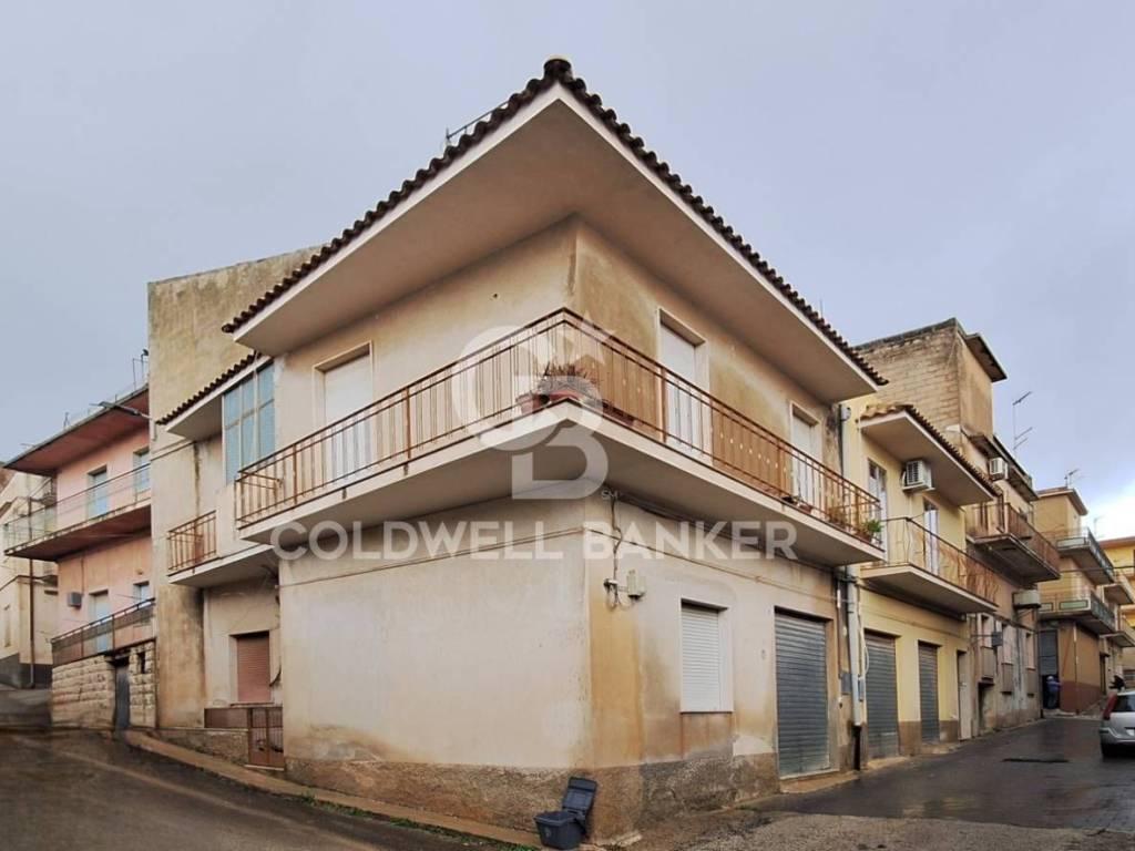 casa indipendente in vendita a Modica in zona Modica Alta
