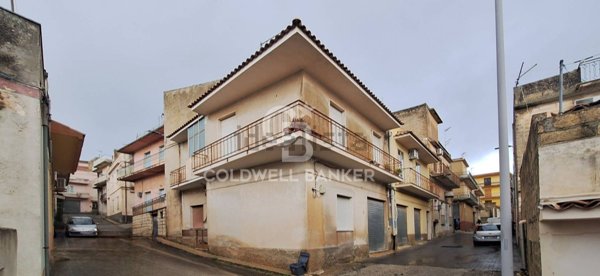 casa indipendente in vendita a Modica in zona Modica Alta
