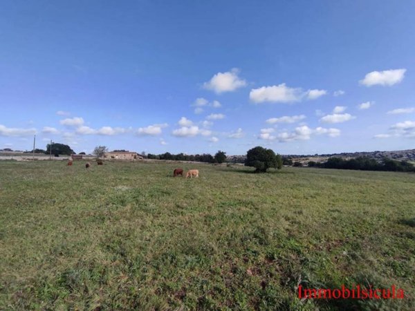 terreno edificabile in vendita a Modica