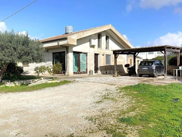 casa indipendente in vendita a Modica in zona Sacro Cuore