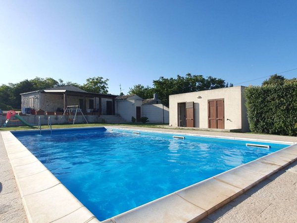 casa indipendente in vendita a Modica