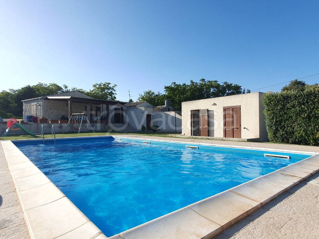 casa indipendente in vendita a Modica in zona Modica Alta