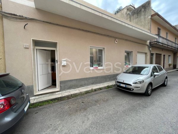 casa indipendente in vendita a Modica
